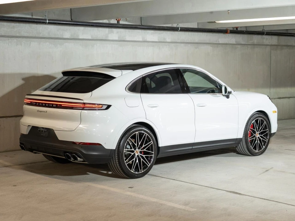 2026 Porsche 9Y0/9Y3 Cayenne Coupe - Image 8 of 30