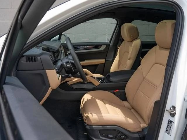 2026 Porsche 9Y0/9Y3 Cayenne Coupe - Image 5 of 5
