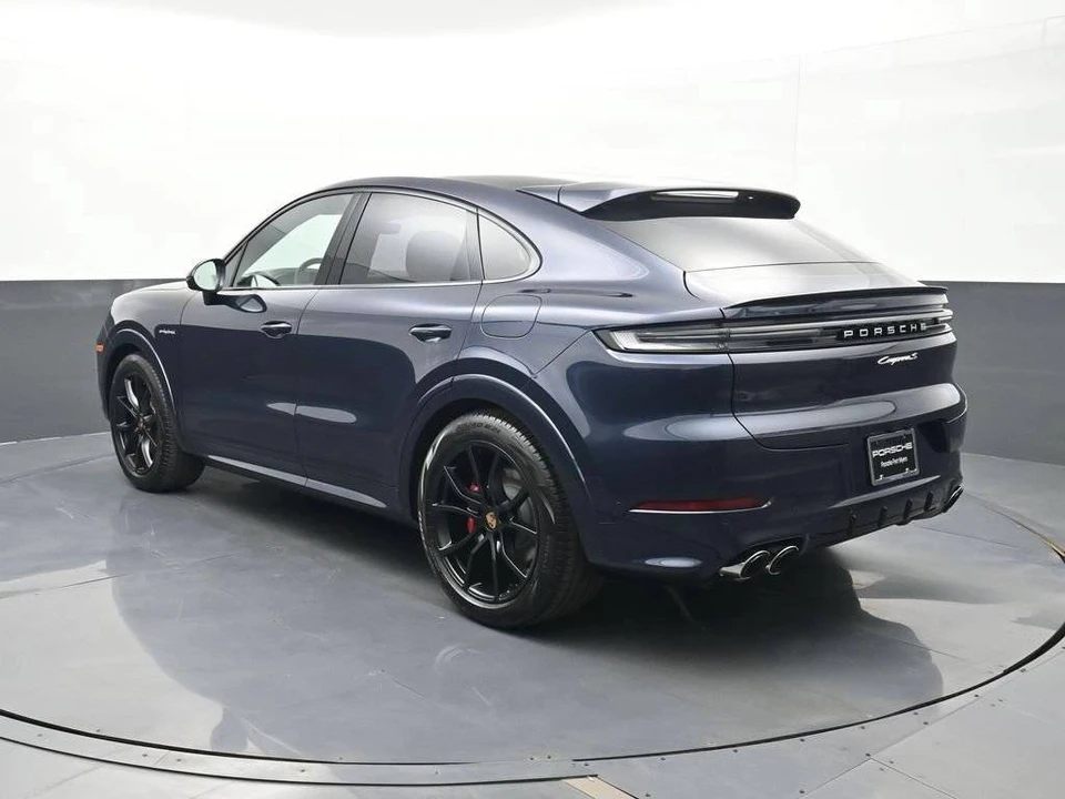 2026 Porsche 9Y0/9Y3 Cayenne Coupe - Image 3 of 4