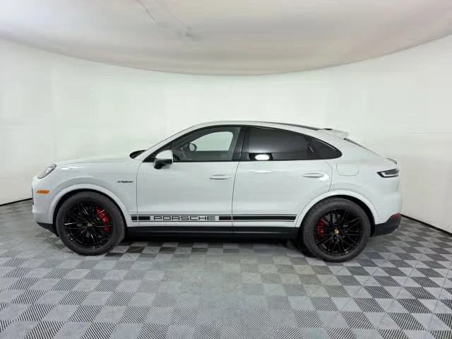 2026 Porsche 9Y0/9Y3 Cayenne Coupe - Image 10 of 31