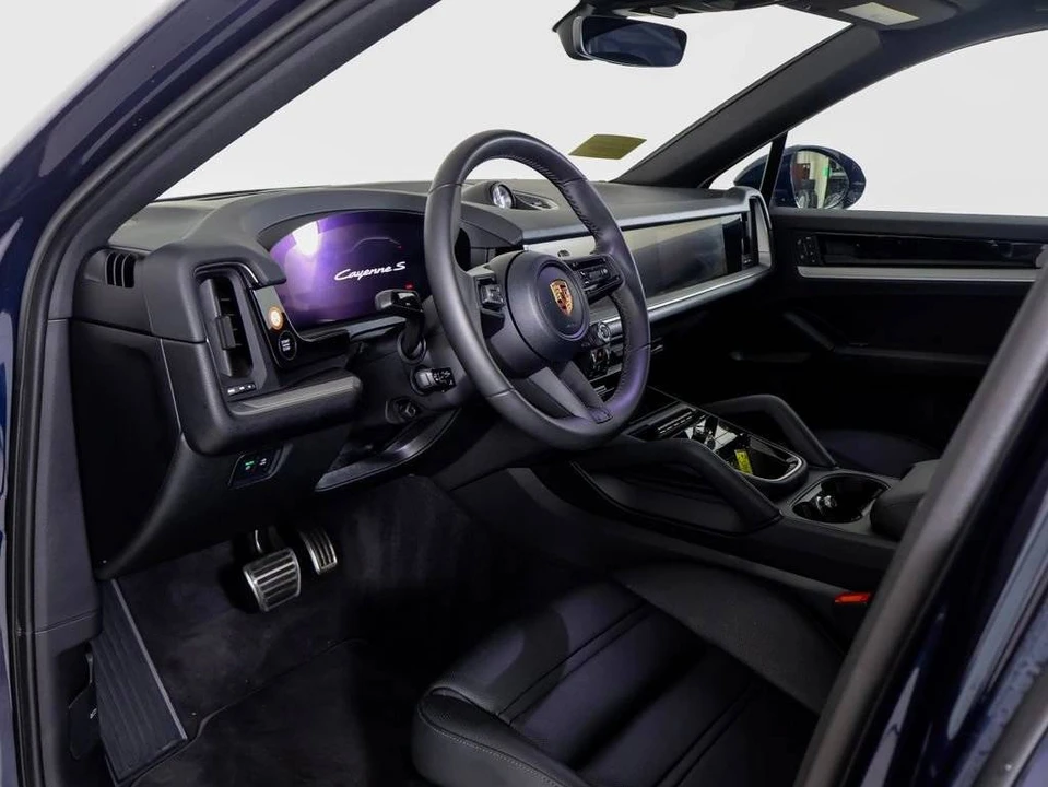 2026 Porsche 9Y0/9Y3 Cayenne Coupe - Image 4 of 5