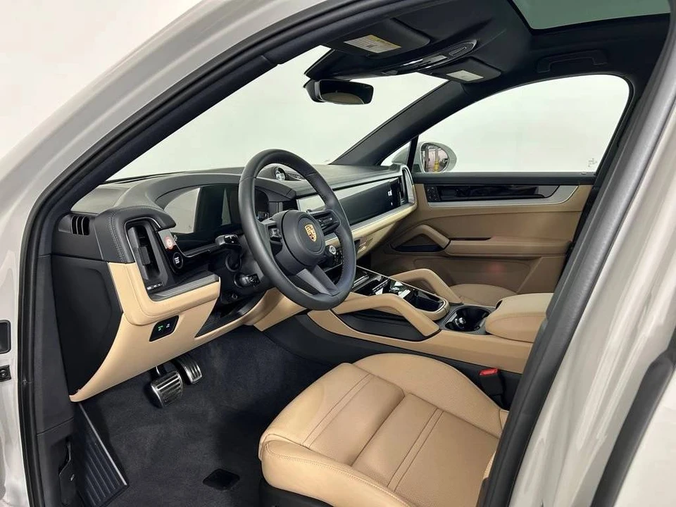2026 Porsche 9Y0/9Y3 Cayenne - Image 4 of 4