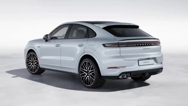 2026 Porsche - Image 18 of 30