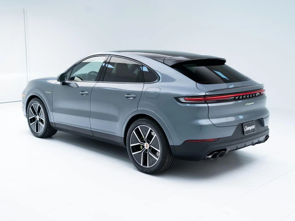 2026 Porsche 9Y0/9Y3 Cayenne Coupe - Image 3 of 31