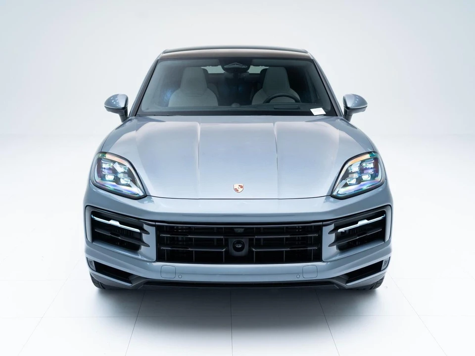 2026 Porsche 9Y0/9Y3 Cayenne Coupe - Image 6 of 31