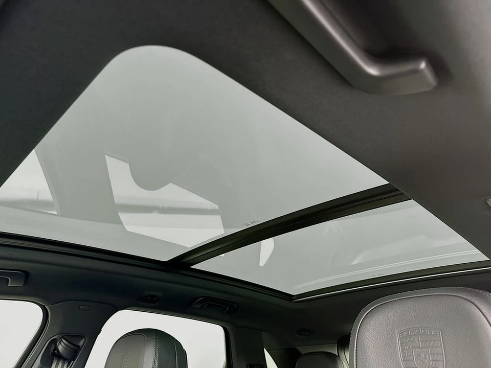 2026 Porsche 9Y0/9Y3 Cayenne - Image 25 of 31