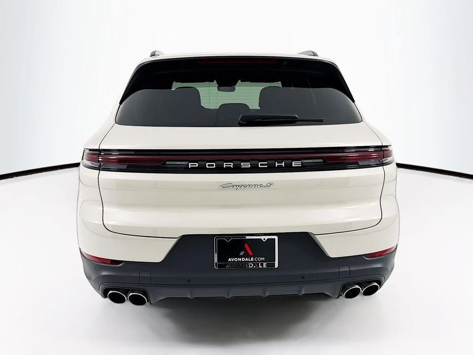 2026 Porsche 9Y0/9Y3 Cayenne - Image 10 of 31