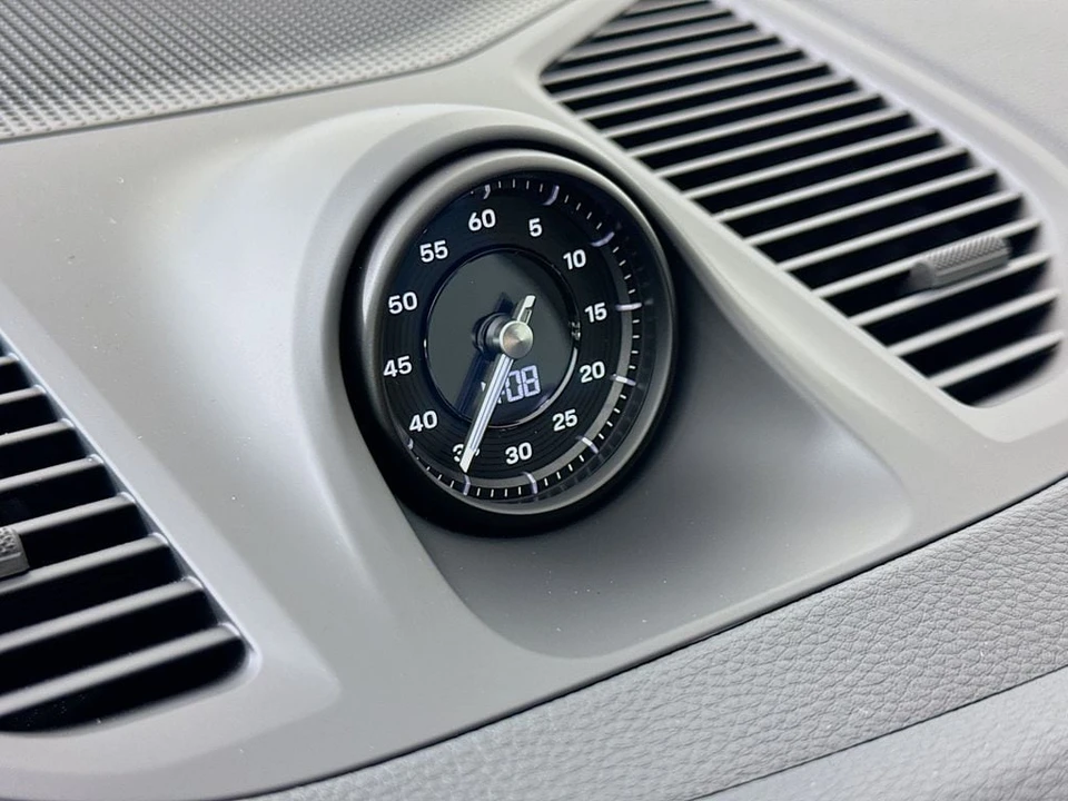 2026 Porsche 9Y0/9Y3 Cayenne - Image 19 of 31