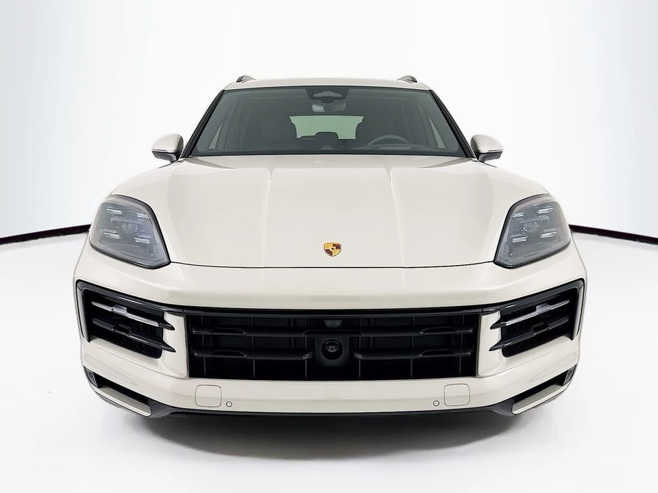 2026 Porsche 9Y0/9Y3 Cayenne - Image 6 of 31