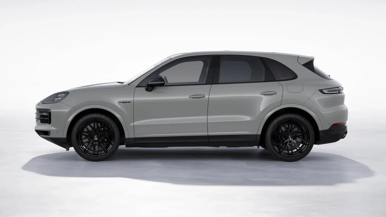 2026 Porsche 9Y0/9Y3 Cayenne - Image 2 of 10
