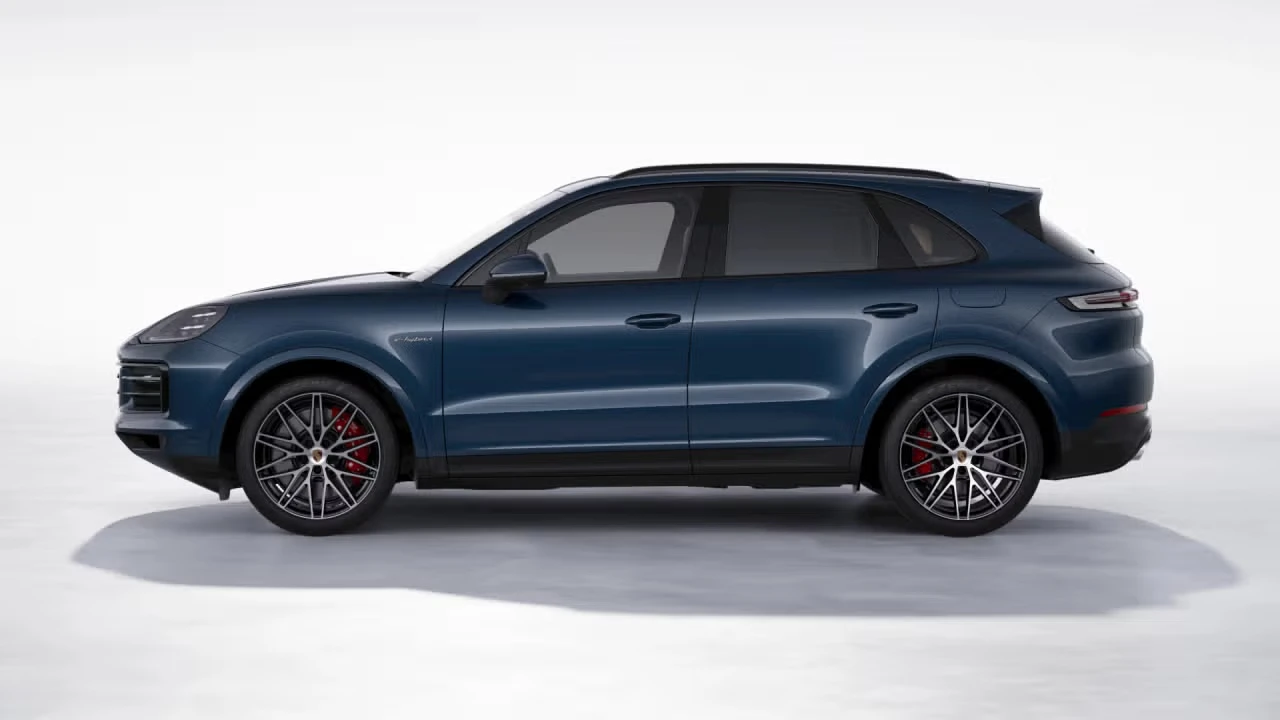 2026 Porsche Cayenne - Image 12 of 31