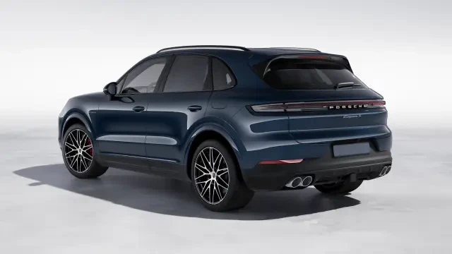 2026 Porsche Cayenne - Image 22 of 31