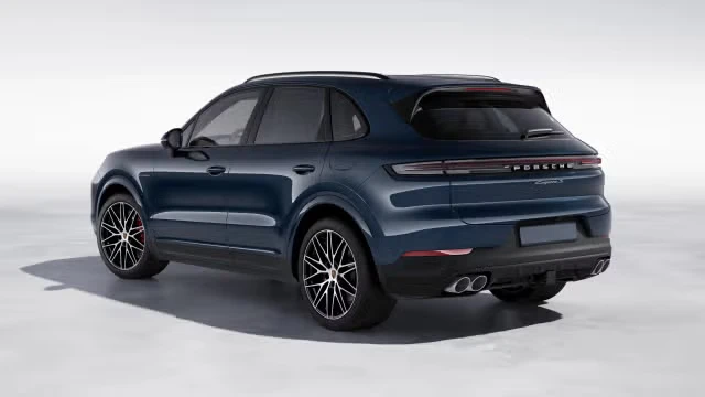 2026 Porsche Cayenne - Image 18 of 31
