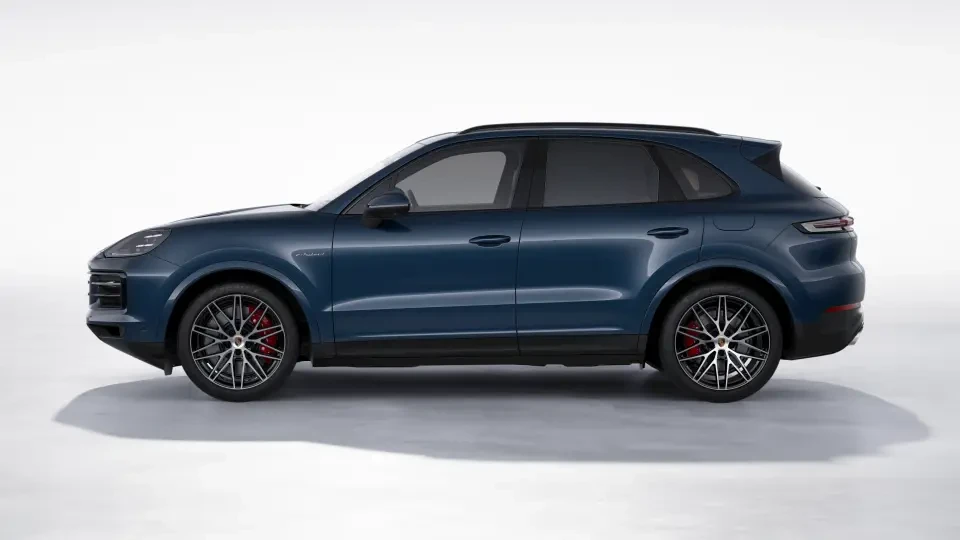 2026 Porsche Cayenne - Image 15 of 31