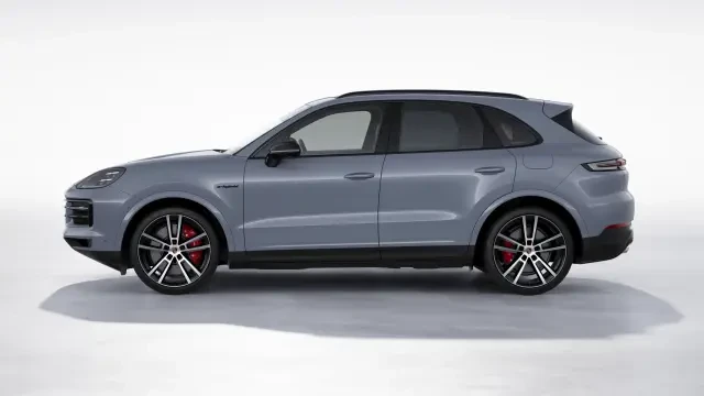 2026 Porsche Cayenne - Image 14 of 30
