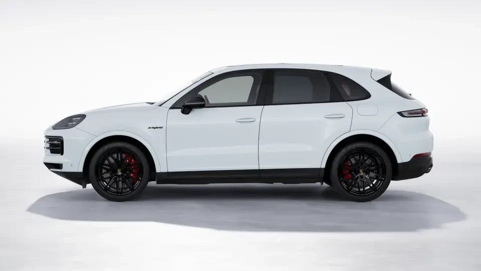 2026 Porsche 9Y0/9Y3 Cayenne - Image 15 of 30