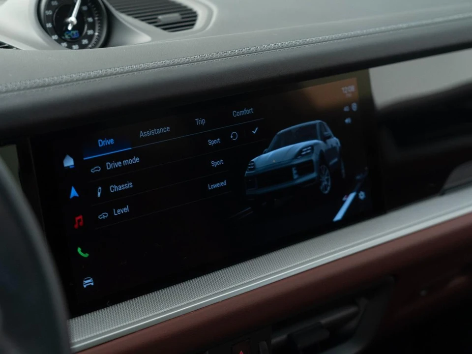 2026 Porsche 9Y0/9Y3 Cayenne S - Image 27 of 31