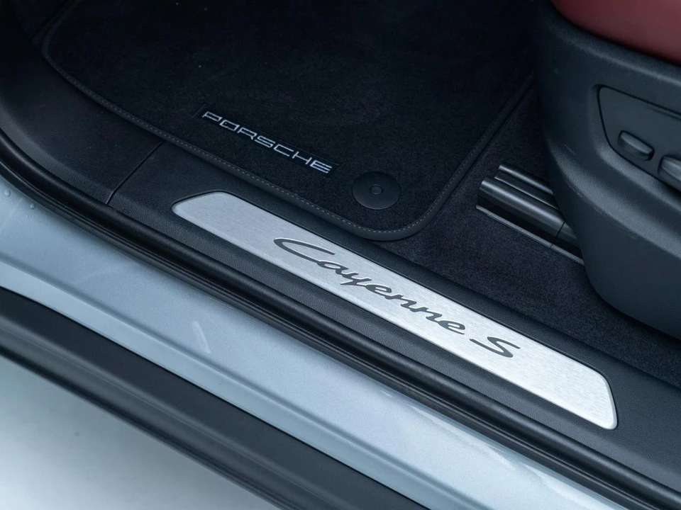 2026 Porsche 9Y0/9Y3 Cayenne S - Image 15 of 31