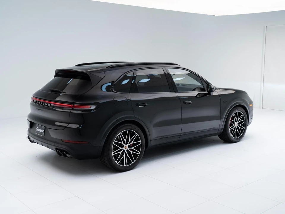 2026 Porsche 9Y0/9Y3 Cayenne S - Image 10 of 31