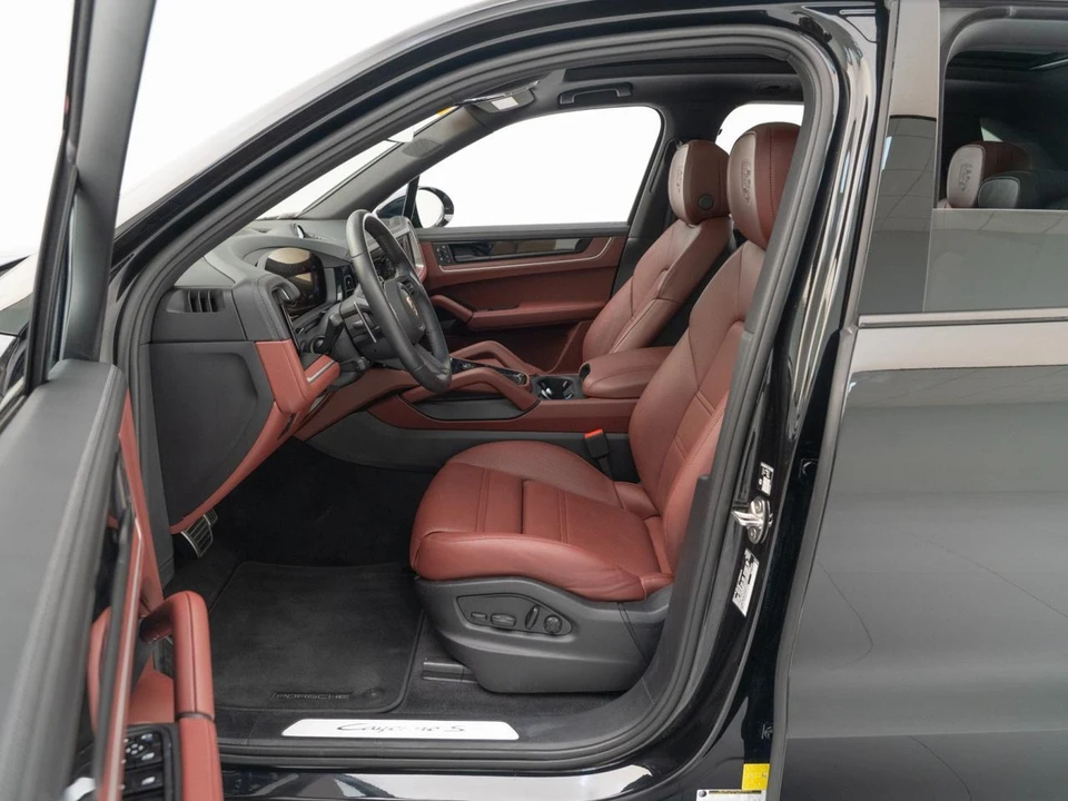 2026 Porsche 9Y0/9Y3 Cayenne S - Image 18 of 31