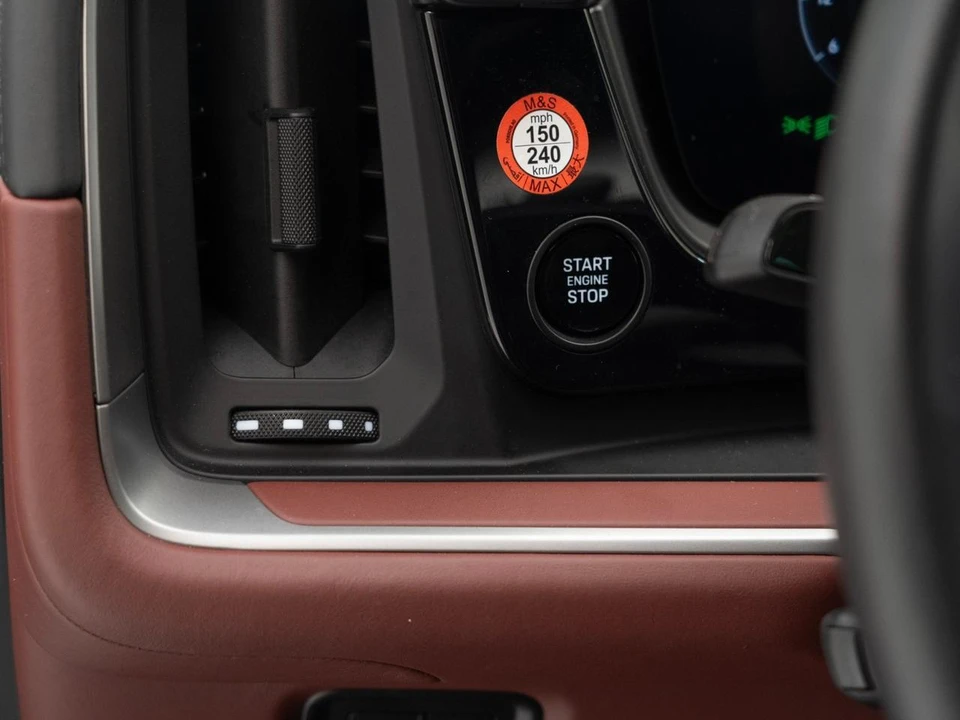 2026 Porsche 9Y0/9Y3 Cayenne S - Image 29 of 31