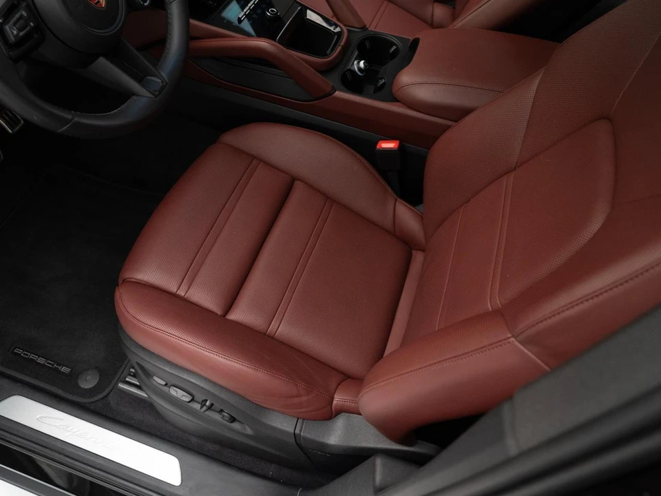2026 Porsche 9Y0/9Y3 Cayenne S - Image 17 of 31