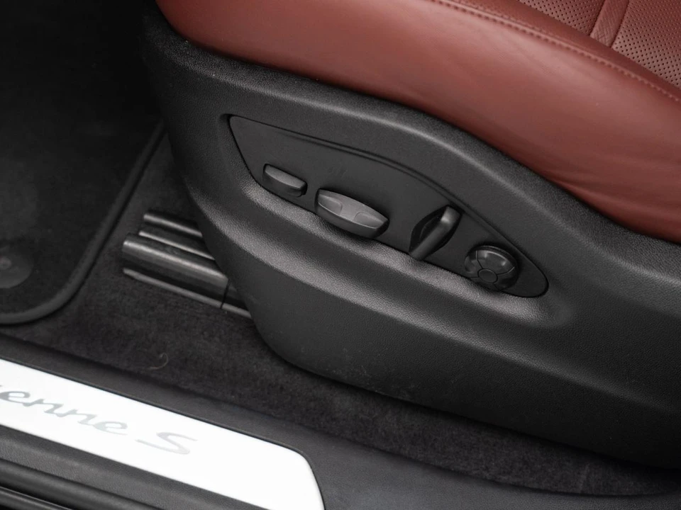 2026 Porsche 9Y0/9Y3 Cayenne S - Image 16 of 31