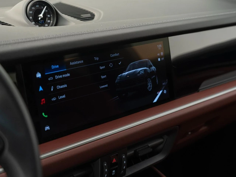 2026 Porsche 9Y0/9Y3 Cayenne S - Image 26 of 31