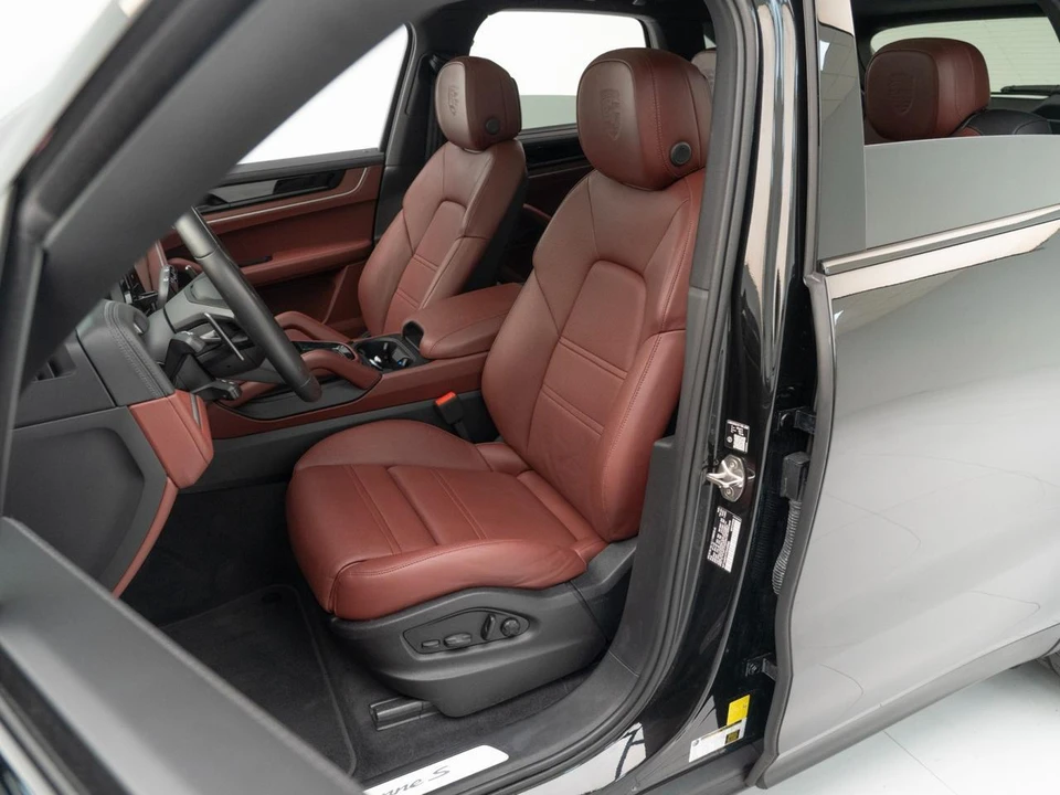 2026 Porsche 9Y0/9Y3 Cayenne S - Image 6 of 31