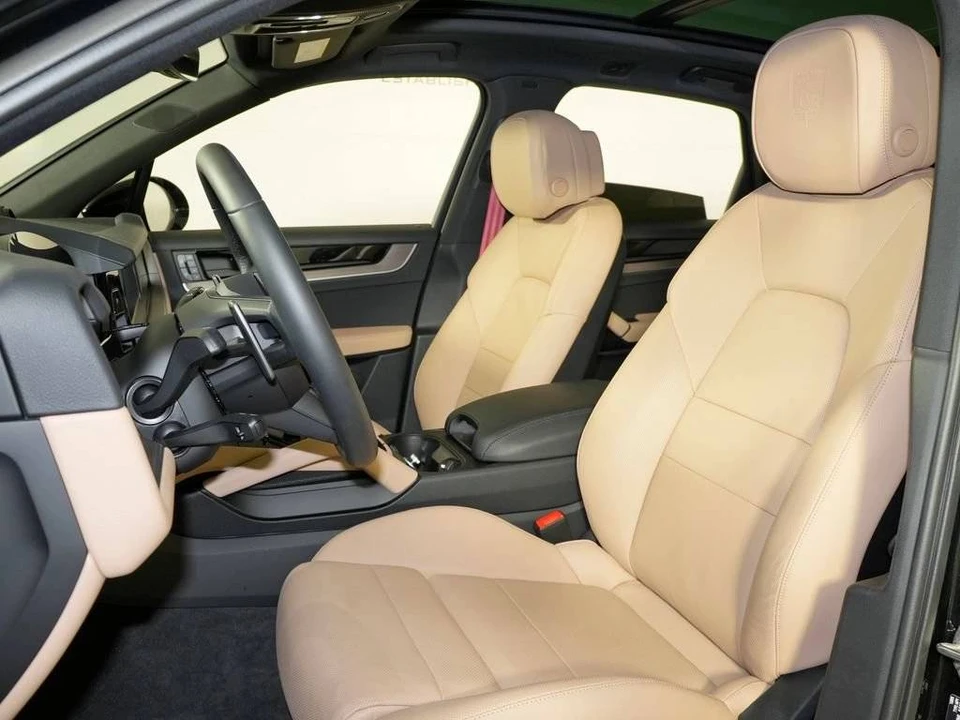 2026 Porsche Cayenne - Image 5 of 5