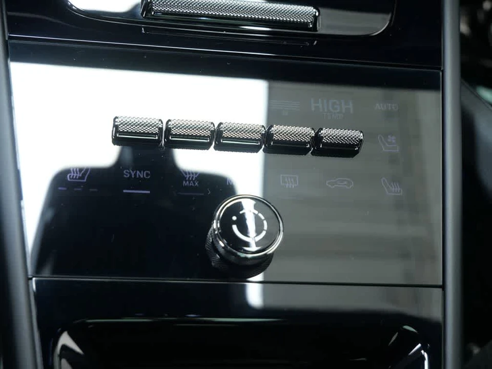 2026 Porsche Cayenne - Image 31 of 31