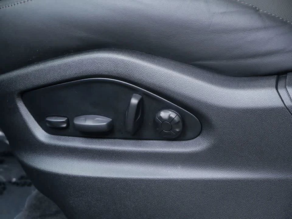 2026 Porsche Cayenne - Image 13 of 31