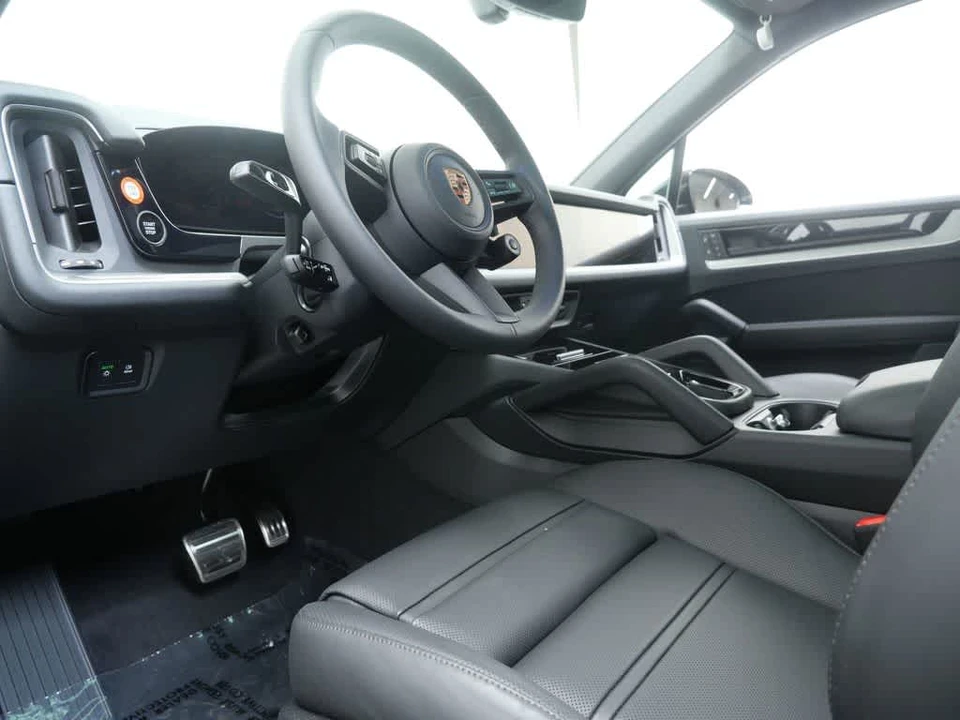 2026 Porsche Cayenne - Image 4 of 31