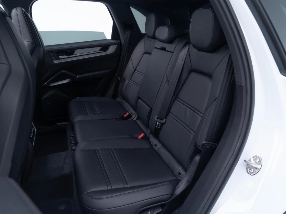 2026 Porsche 9Y0/9Y3 Cayenne S - Image 30 of 31