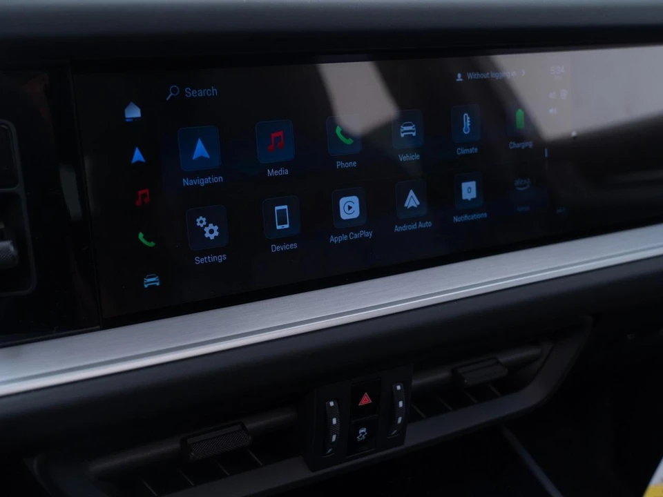 2026 Porsche 9Y0/9Y3 Cayenne S - Image 26 of 31