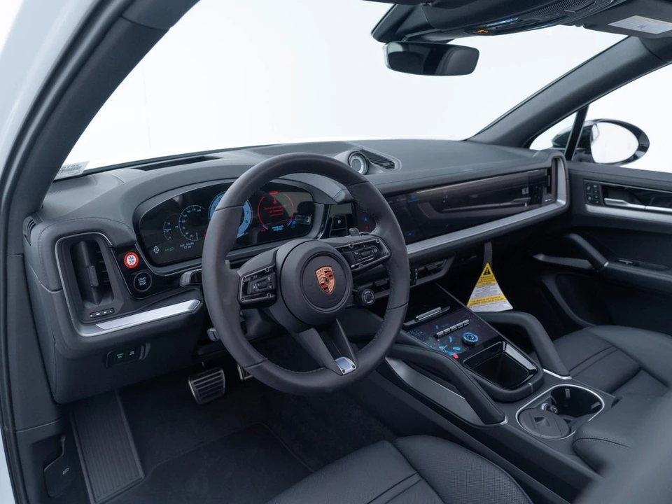 2026 Porsche 9Y0/9Y3 Cayenne S - Image 4 of 31