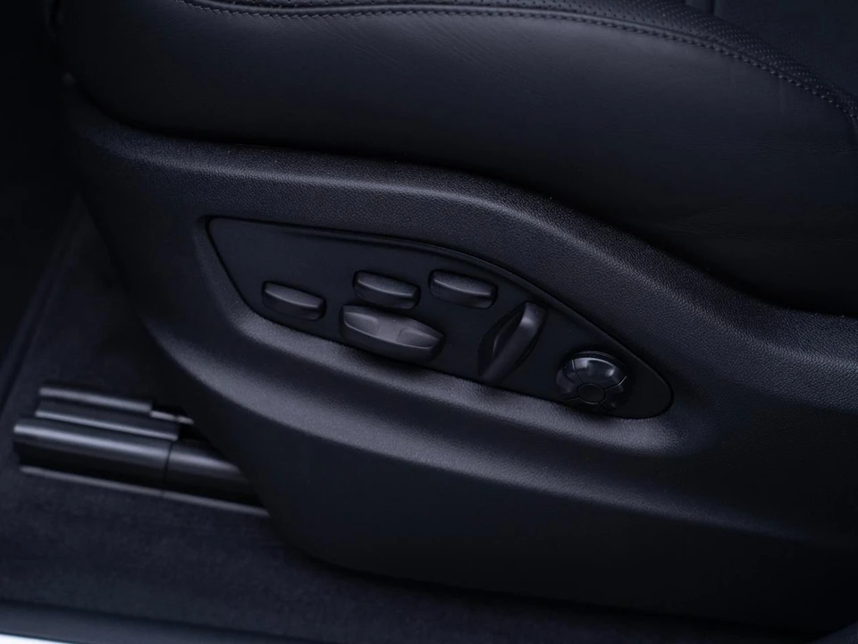 2026 Porsche 9Y0/9Y3 Cayenne S - Image 16 of 31