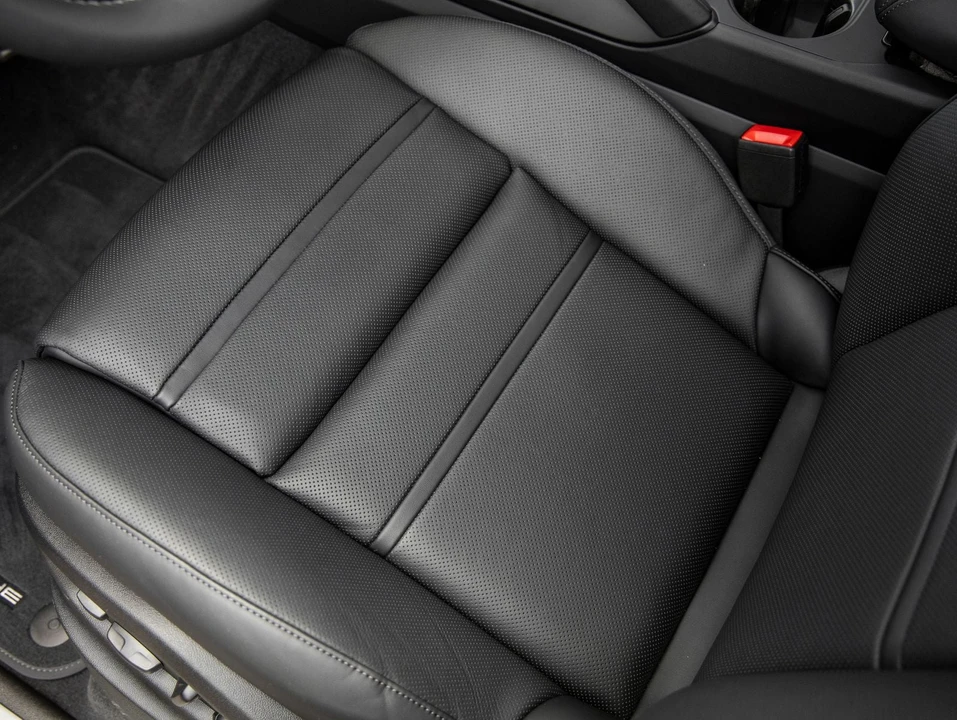 2026 Porsche 9Y0/9Y3 Cayenne - Image 22 of 31