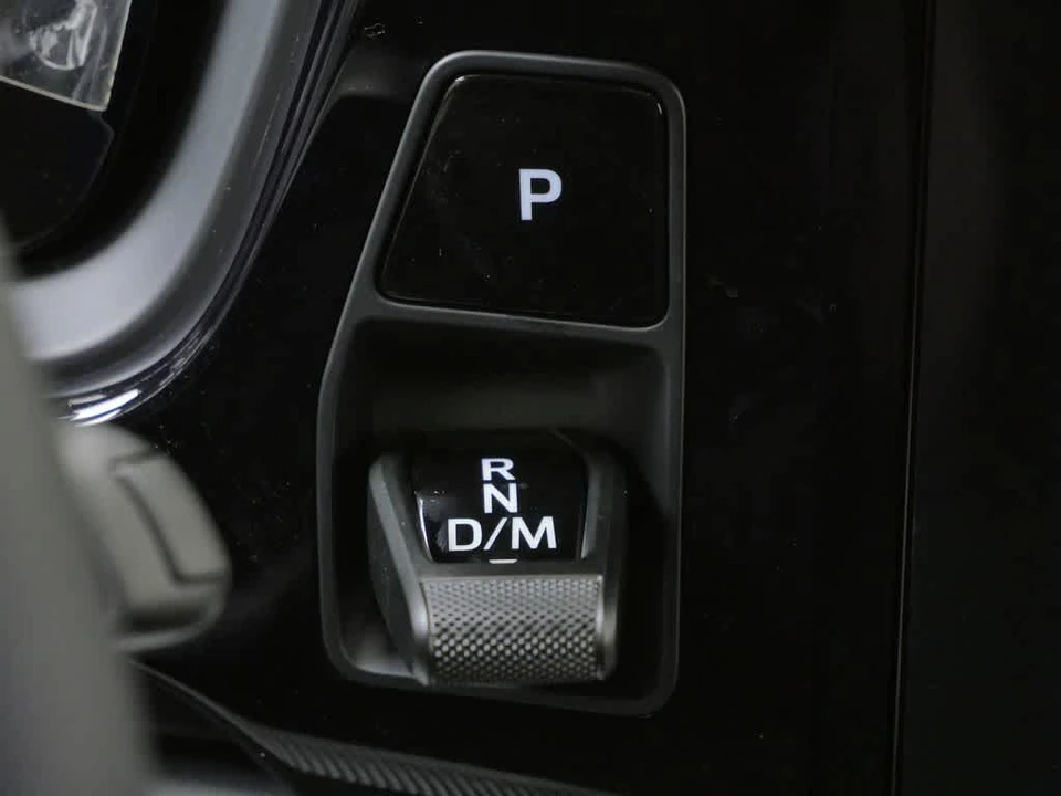 2026 Porsche Cayenne - Image 24 of 27