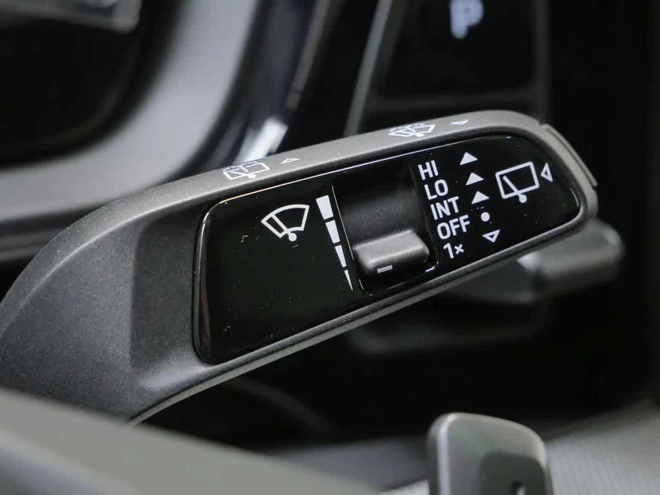 2026 Porsche Cayenne - Image 22 of 27