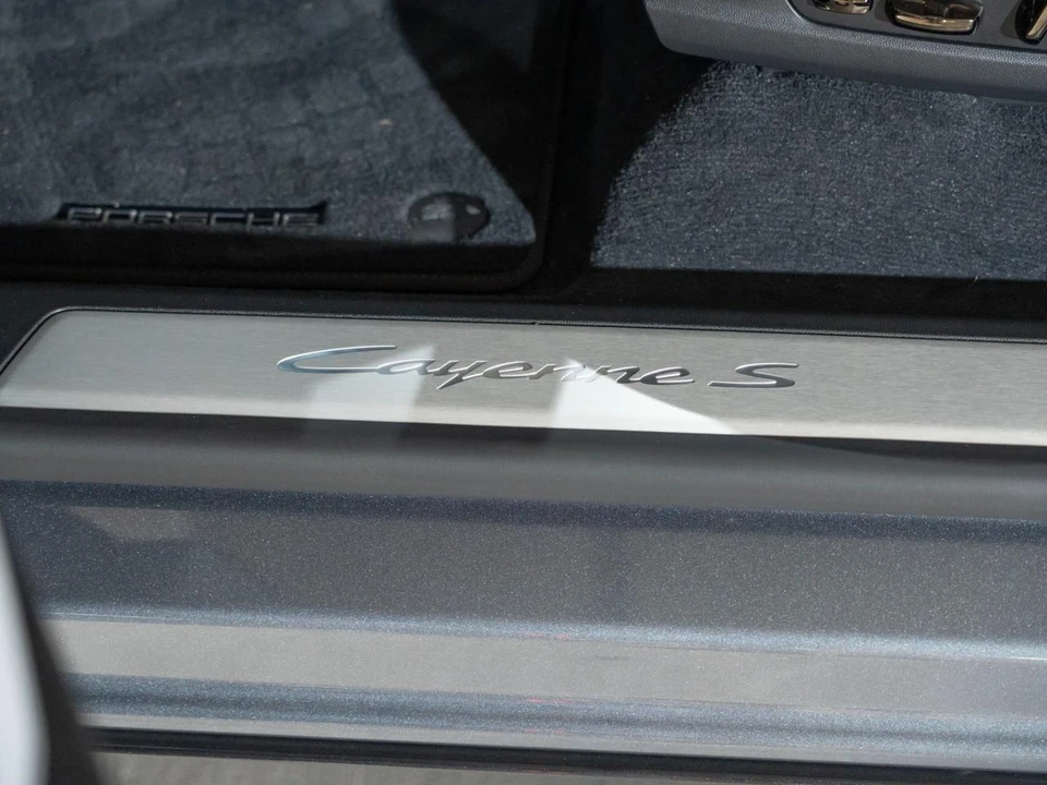 2026 Porsche 9Y0/9Y3 Cayenne S - Image 12 of 27