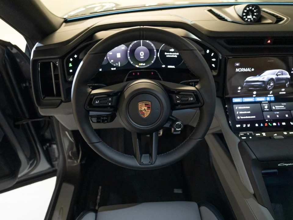 2026 Porsche 9Y0/9Y3 Cayenne S - Image 26 of 27