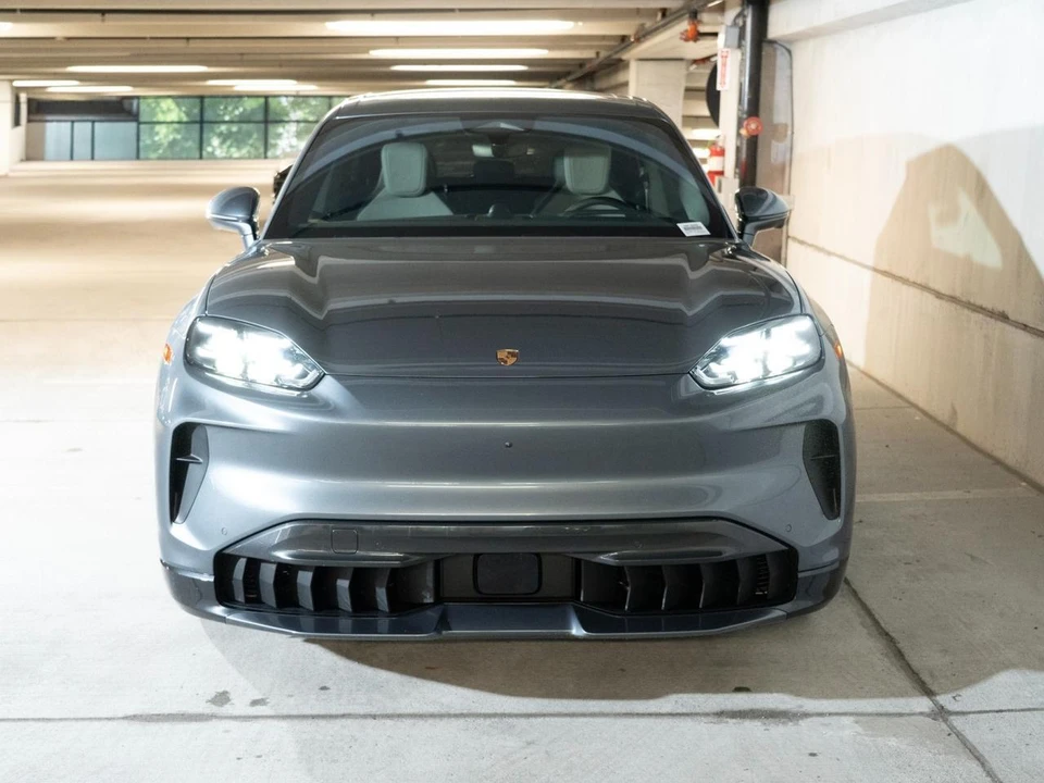 2026 Porsche 9Y0/9Y3 Cayenne S - Image 6 of 27