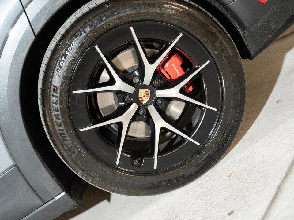 2026 Porsche 9Y0/9Y3 Cayenne S - Image 11 of 27