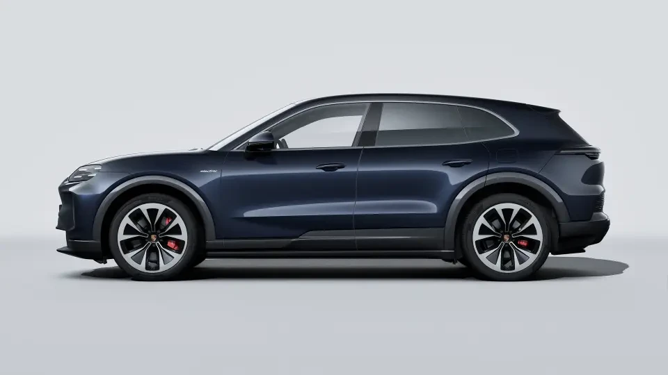 2026 Porsche 9Y0/9Y3 Cayenne - Image 15 of 30