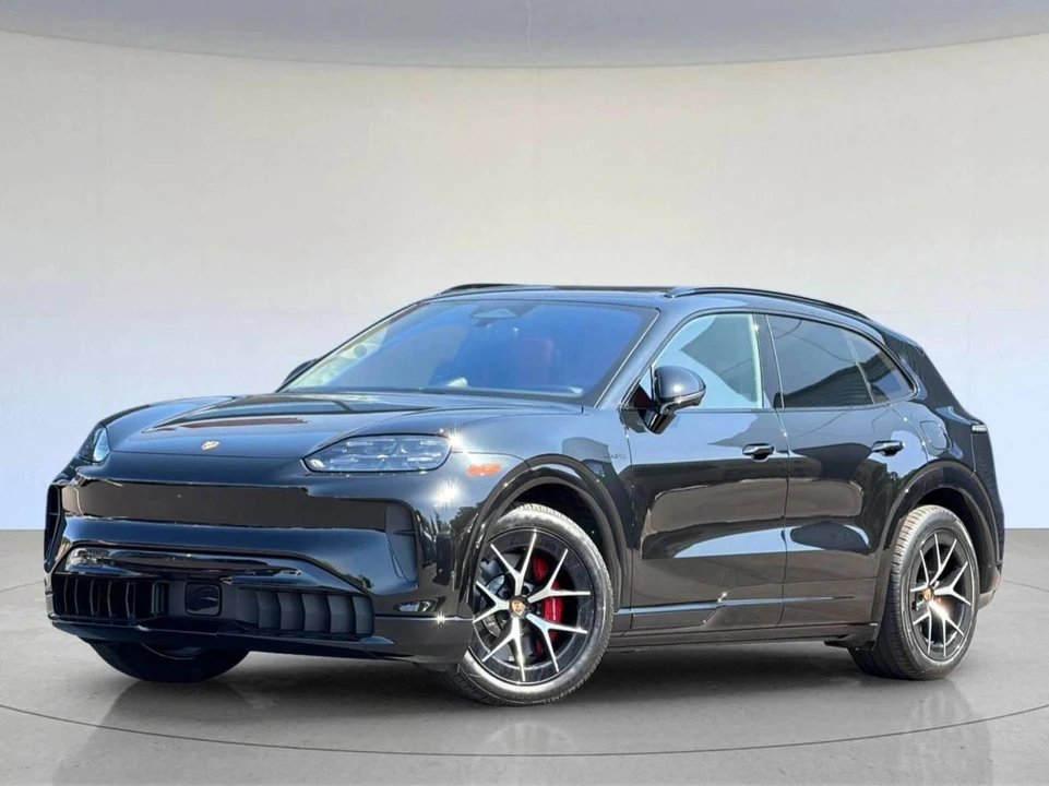 2026 Porsche 9Y0/9Y3 Cayenne S - Image 2 of 4