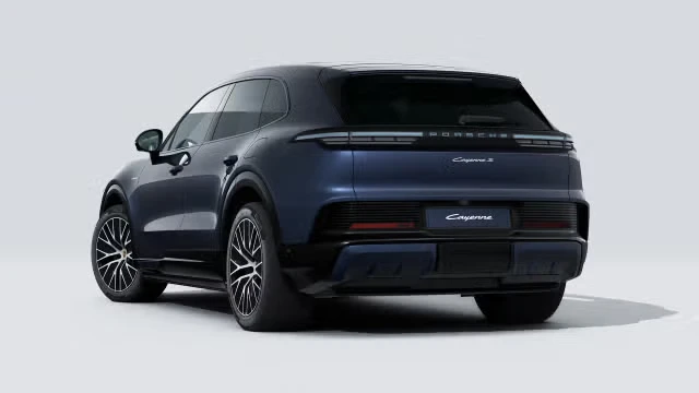 2026 Porsche - Image 18 of 30