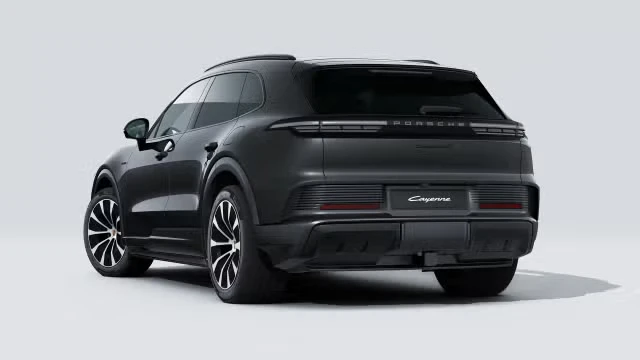 2026 Porsche 9Y0/9Y3 Cayenne - Image 18 of 31