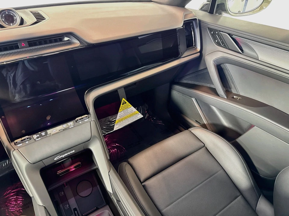 2026 Porsche 9Y0/9Y3 Cayenne S - Image 20 of 27