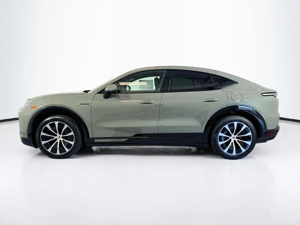 2026 Porsche 9Y0/9Y3 Cayenne S - Image 2 of 27